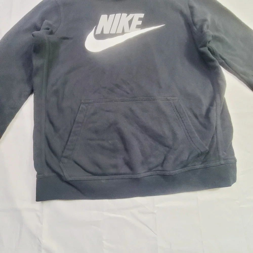 Nike Boys Sportswear Pullover Hoodie Size XL Black Fleece Logo Swoosh B7